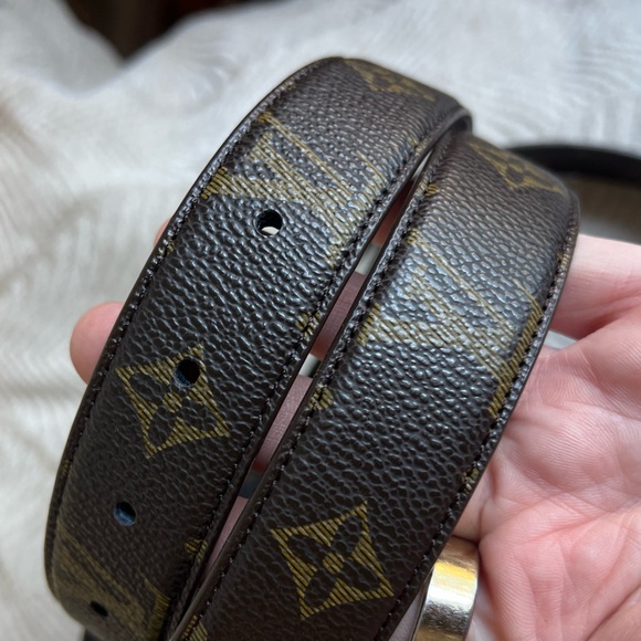 Louis Vuitton Monogram LV Belt - 48” Long (Size 120, M/L) - Gold Logo Buckle - Picture 6 of 10